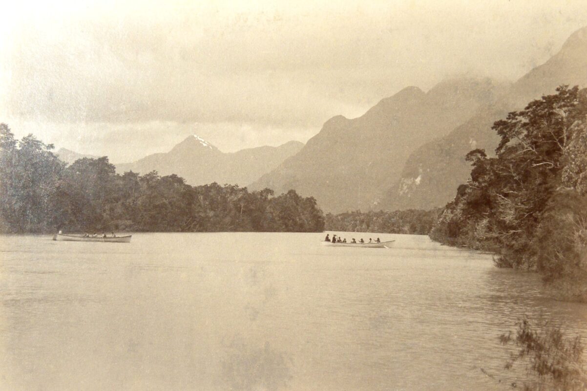 Canal Garrao - Afluente Río Palena (1889)